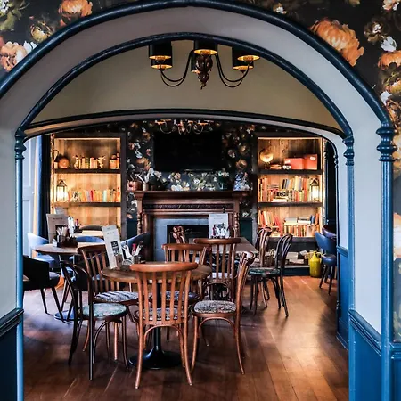 Oakbank At The Angel 4*