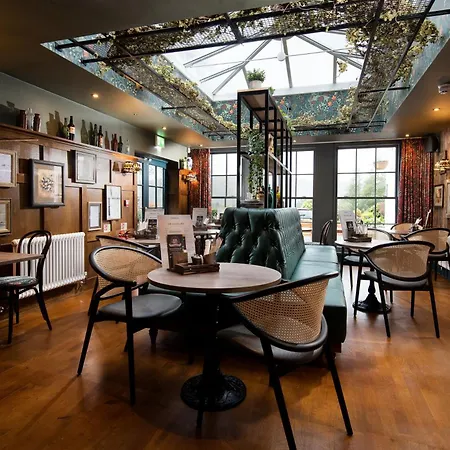 Oakbank At The Angel